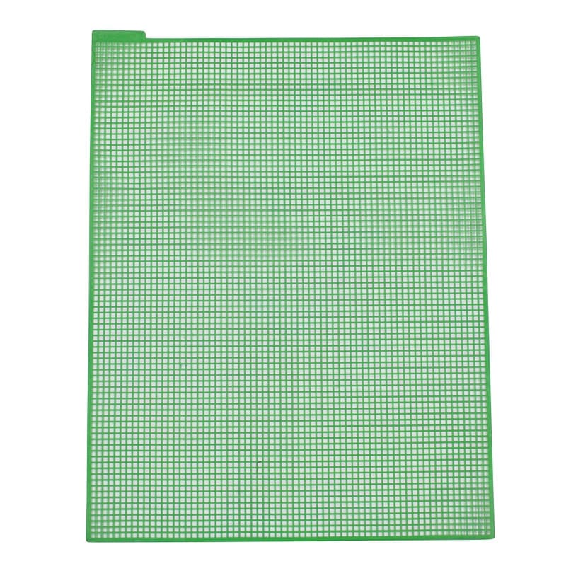 Plastic Canvas 7c DK Green